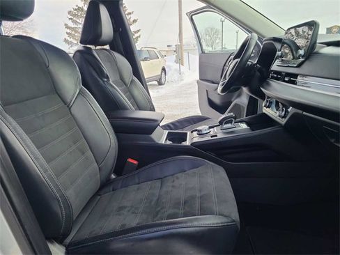 Used 2022 Mitsubishi Outlander SE image 20