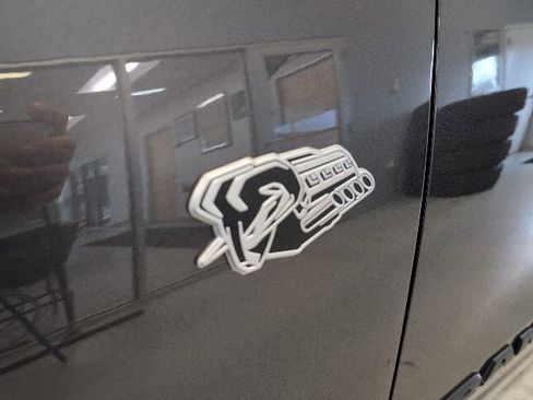 New 2026 RAM 1500 4x4 Crew Cab image 9