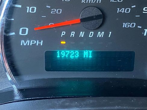 Used 2023 GMC Savana 2500 w/ Driver Convenience Package image 11