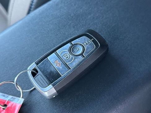 Used 2021 Ford Bronco Wildtrak image 29