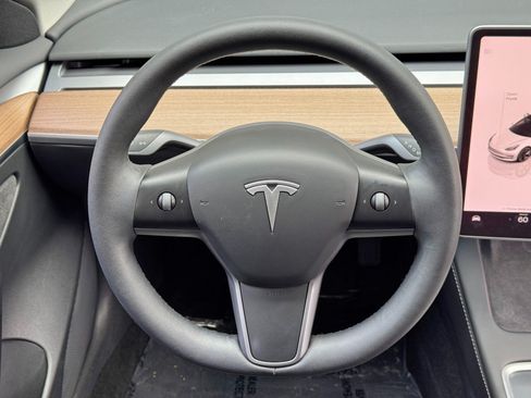 Used 2023 Tesla Model 3 Standard Range RWD image 18
