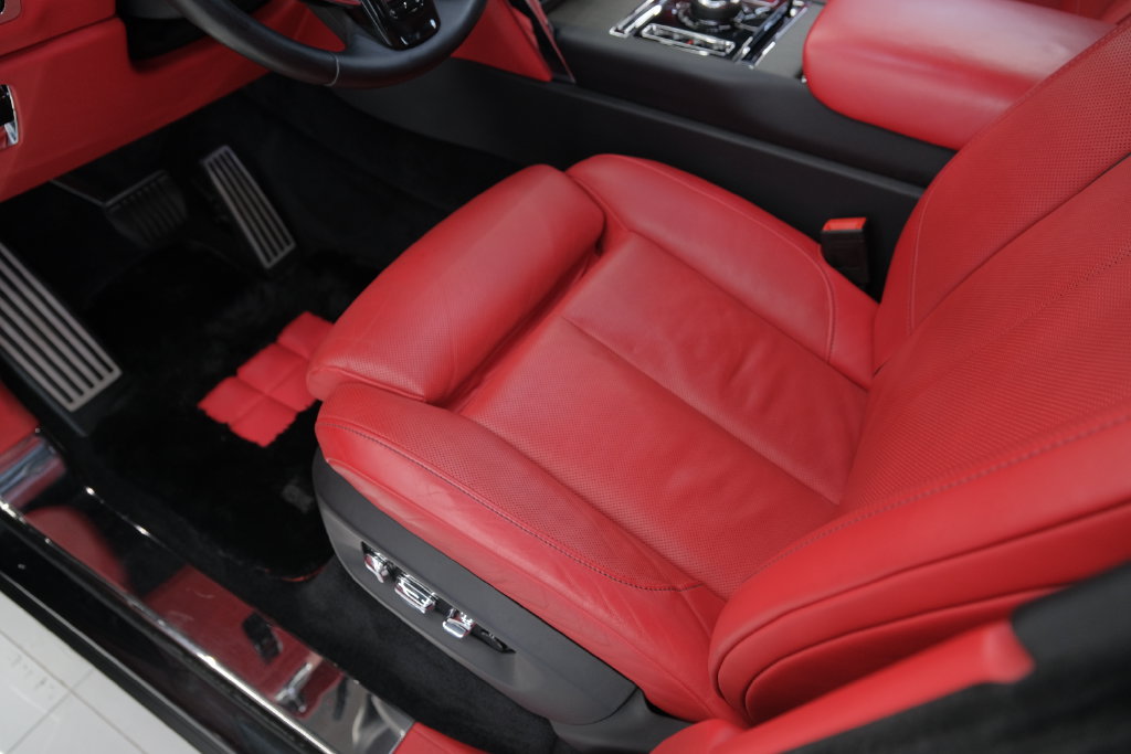 Used 2022 Rolls-Royce Cullinan AWD/4WD image 8