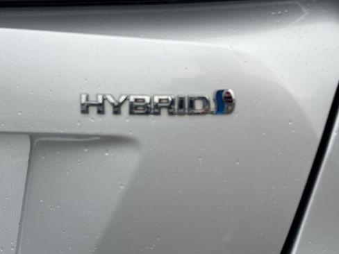 Used 2016 Toyota Prius Four FWD image 11