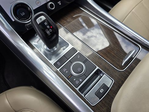 Certified 2022 Land Rover Range Rover Sport HSE Silver Edition image 22