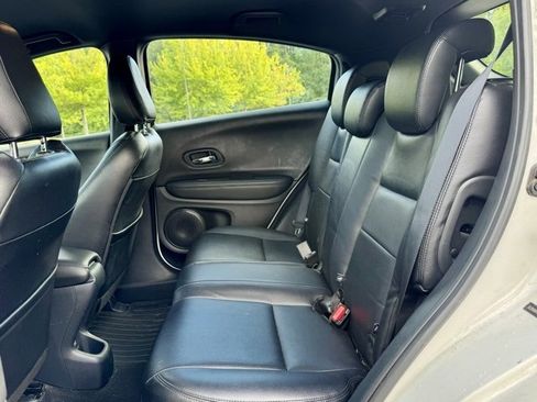 Used 2020 Honda HR-V Sport image 28