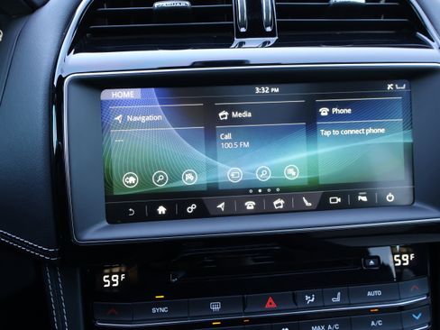 Used 2020 Jaguar F-PACE R-Sport image 35