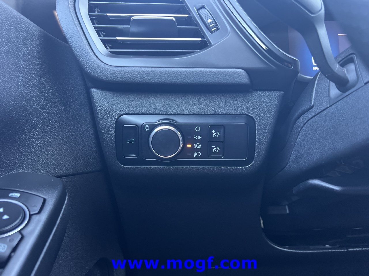 Certified 2024 Ford Escape ST-Line FWD image 16