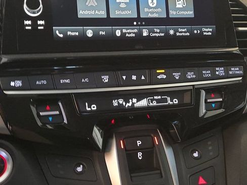 Used 2025 Honda Odyssey EX-L image 19