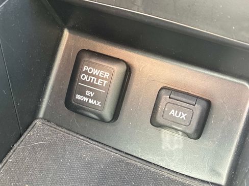 Used 2014 Acura ILX Hybrid w/ Technology Package FWD image 18