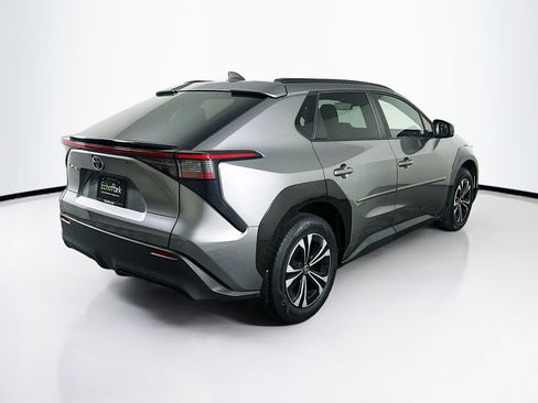 Used 2023 Toyota bZ4X XLE w/ Weather Package image 9