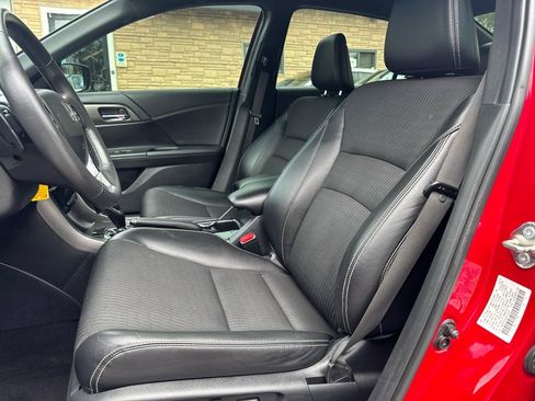 Used 2016 Honda Accord Sport image 39