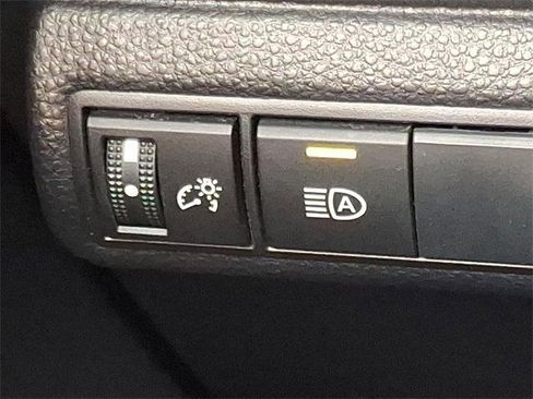 Certified 2022 Toyota Corolla LE image 24