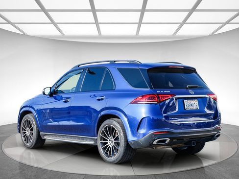 Used 2021 Mercedes-Benz GLE 350 4MATIC image 2