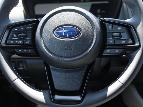 Used 2025 Subaru Forester Premium AWD/4WD image 18