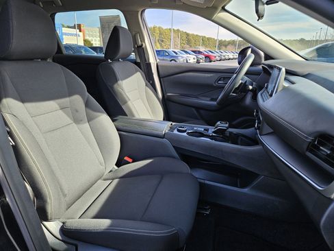 Used 2024 Nissan Rogue S image 20