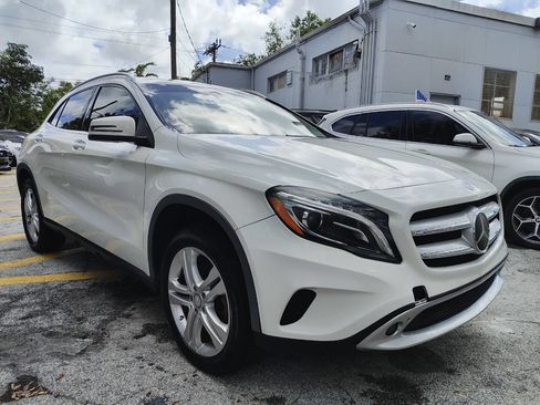 Used 2016 Mercedes-Benz GLA 250 w/ Driver Assistance Package image 13