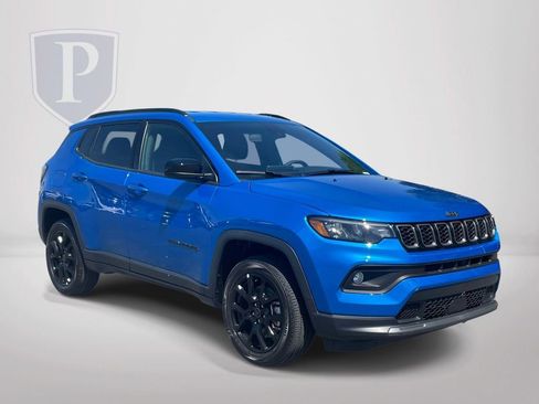 New 2026 Jeep Compass Latitude image 2