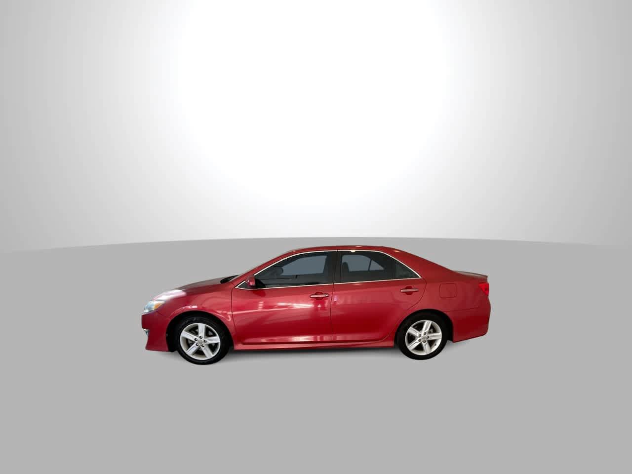 Used 2012 Toyota Camry SE FWD image 5