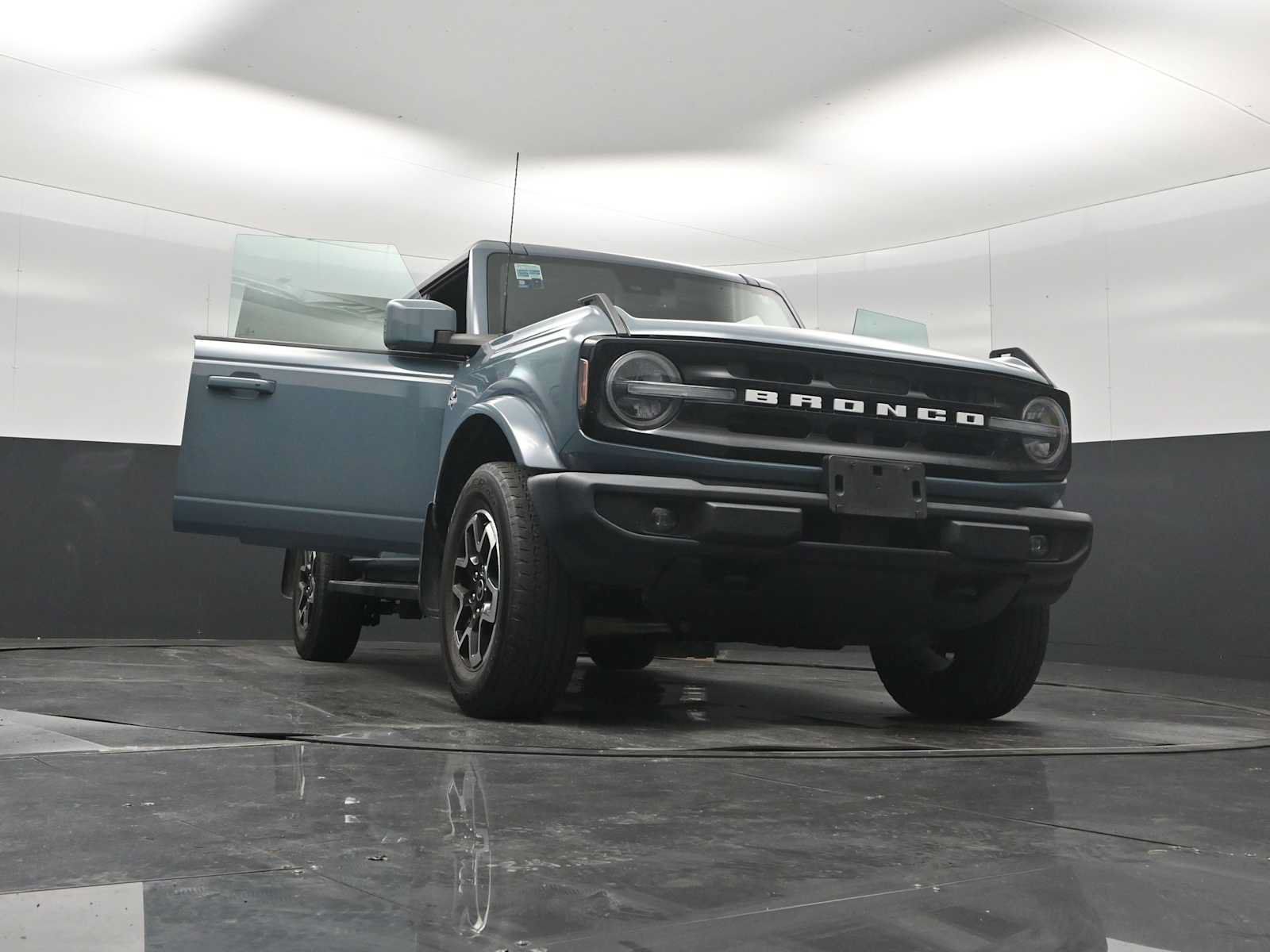 Used 2022 Ford Bronco Outer Banks AWD/4WD image 33