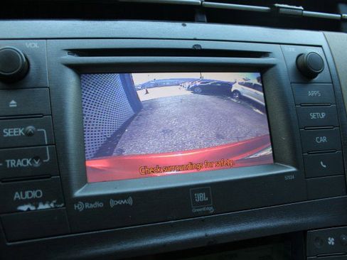 Used 2013 Toyota Prius Four FWD image 22