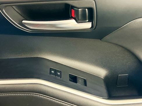 Used 2022 Toyota Highlander XSE image 32