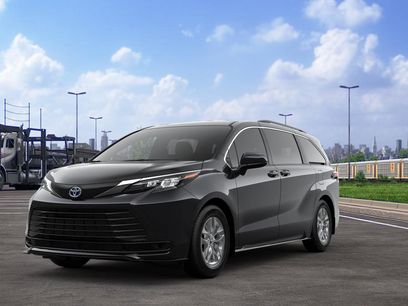 New 2025 Toyota Sienna LE w/ LE Plus Package