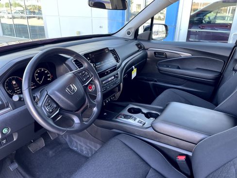 Certified 2025 Honda Ridgeline Sport image 12