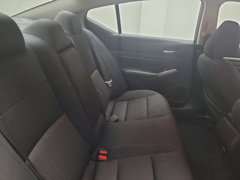 Used 2021 Nissan Altima 2.5 SV FWD image 19