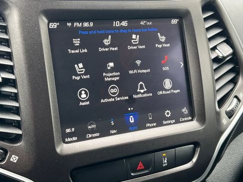 Used 2022 Jeep Cherokee Trailhawk w/ Sun, Sound & Nav Group AWD/4WD image 29