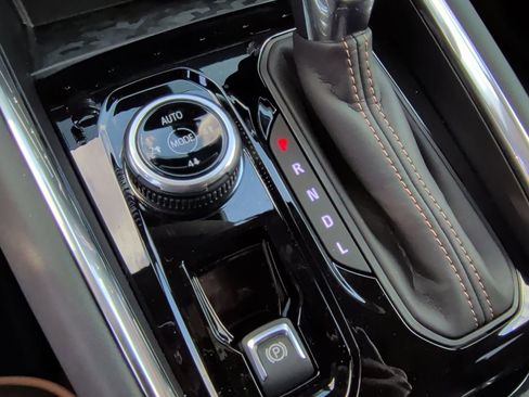 New 2025 GMC Canyon AT4 w/ Nightfall Edition AWD/4WD image 29