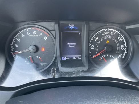 Certified 2019 Toyota Tacoma SR AWD/4WD image 17