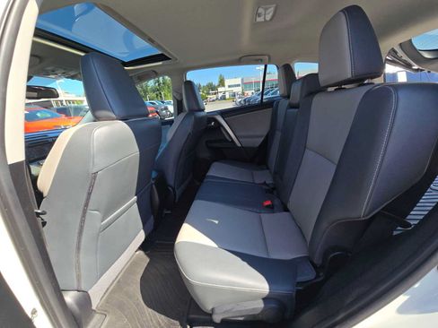 Used 2015 Toyota RAV4 Limited AWD/4WD image 16