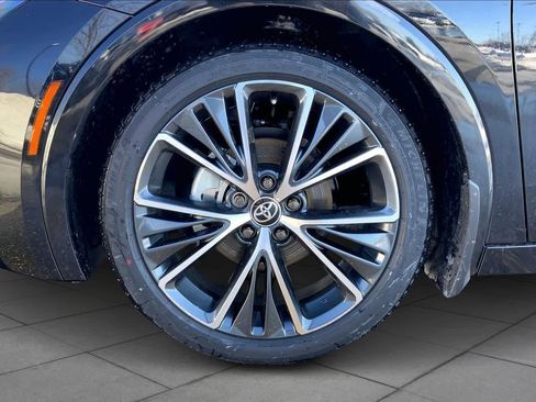 New 2026 Toyota Prius XLE image 11