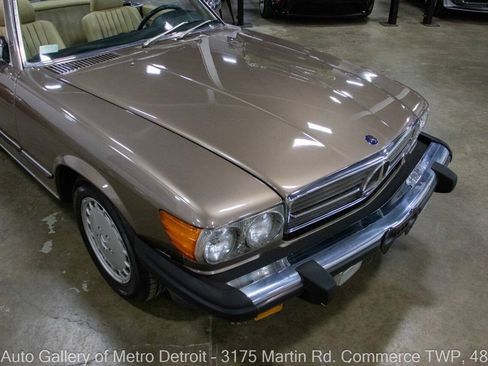Used 1987 Mercedes-Benz 560 SL image 15