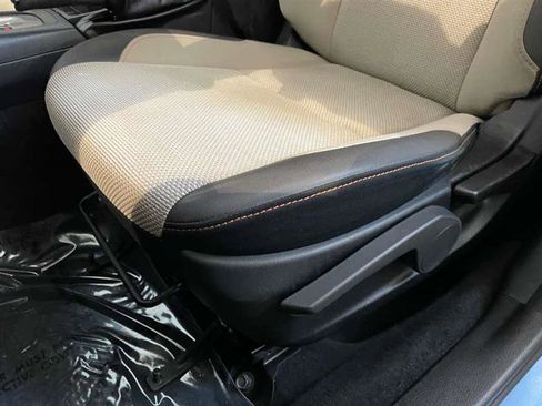 Used 2017 Subaru Crosstrek 2.0i Premium image 58