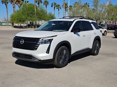 New 2026 Nissan Pathfinder SL w/ SL Premium Package FWD image 2