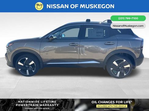 New 2026 Nissan Kicks SR w/ Cold Weather Package image 4