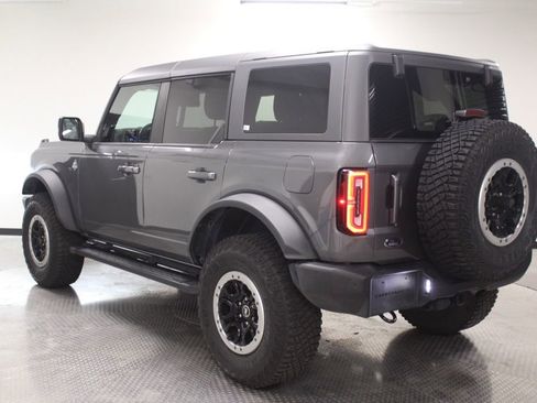 Used 2024 Ford Bronco Outer Banks w/ Sasquatch Package AWD/4WD image 3