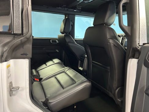 New 2026 Ford Bronco Outer Banks AWD/4WD image 40