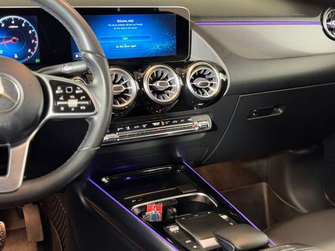 Used 2021 Mercedes-Benz GLA 250 4MATIC image 16