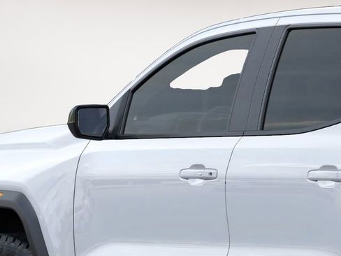 New 2026 GMC Canyon AT4 image 12