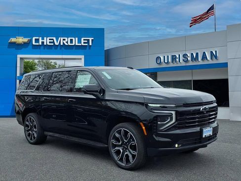 New 2026 Chevrolet Suburban RST image 1