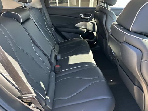 Certified 2025 Acura RDX SH-AWD w/ Advance Package image 16
