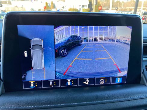 Used 2021 Chevrolet Tahoe LT w/ LT Signature Package image 14