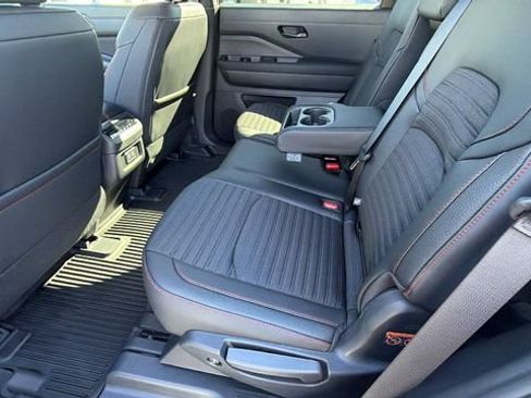New 2026 Nissan Pathfinder Rock Creek AWD/4WD image 17