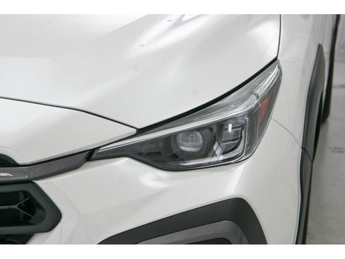 Used 2025 Subaru Crosstrek 2.5i Limited w/ Crosstrek Mirror Package AWD/4WD image 11
