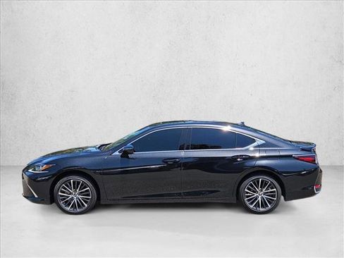 Used 2025 Lexus ES 300h w/ Premium Package FWD image 9