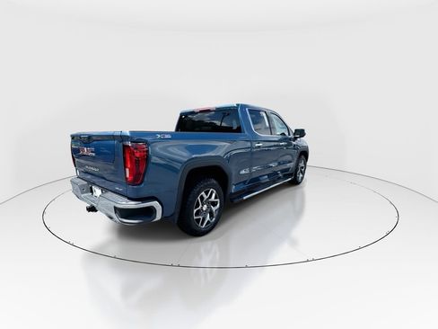 Used 2024 GMC Sierra 1500 SLT w/ SLT Premium Package AWD/4WD image 8