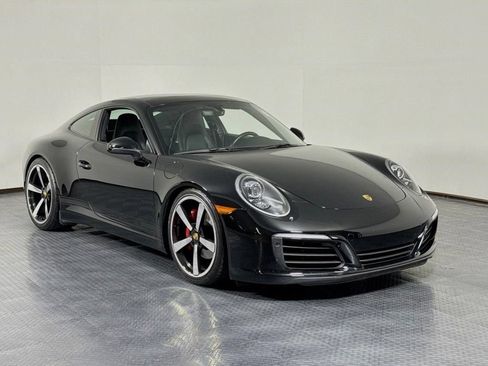Used 2017 Porsche 911 Carrera RWD image 9