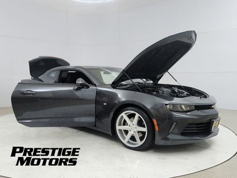 Used 2016 Chevrolet Camaro LT image 9